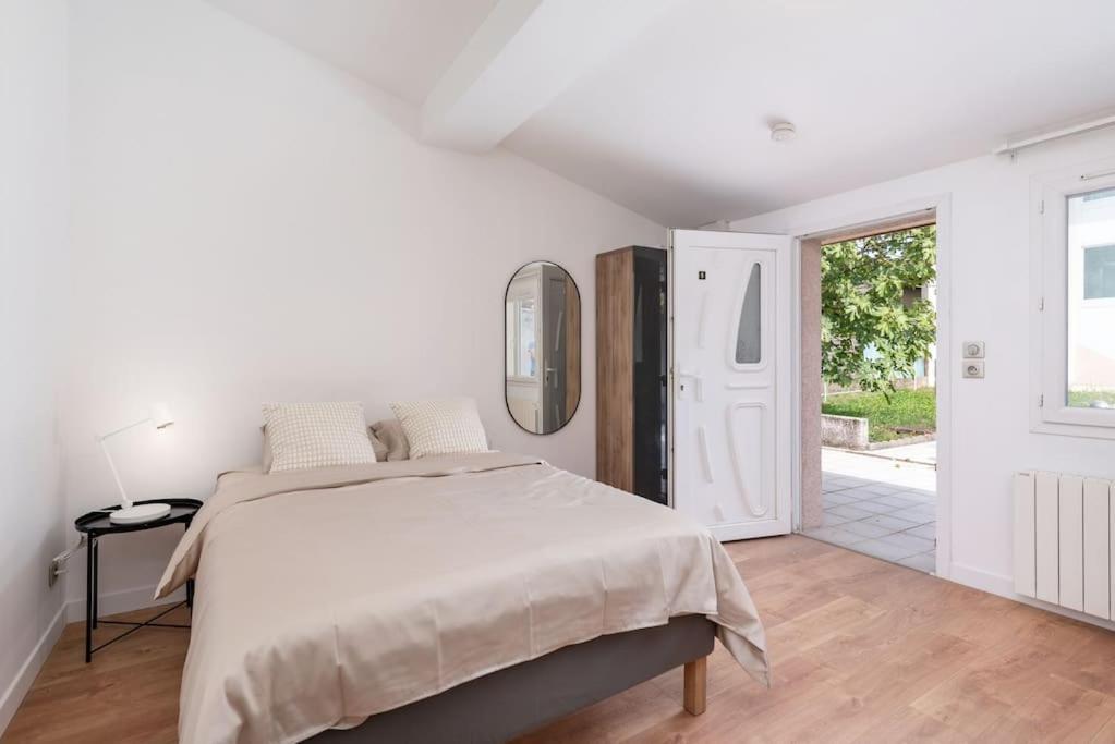 Lumignons Lyonnais - Doua Apartment Вильорбан Екстериор снимка